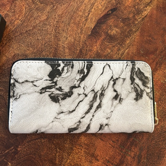 NIB Rampage Marble Patterned Wallet - Picture 3 of 5